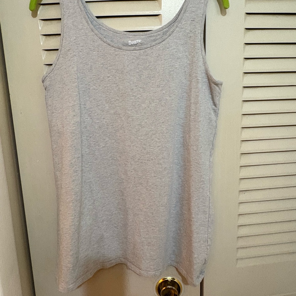 Duluth No-Yank shelf bra tank size L